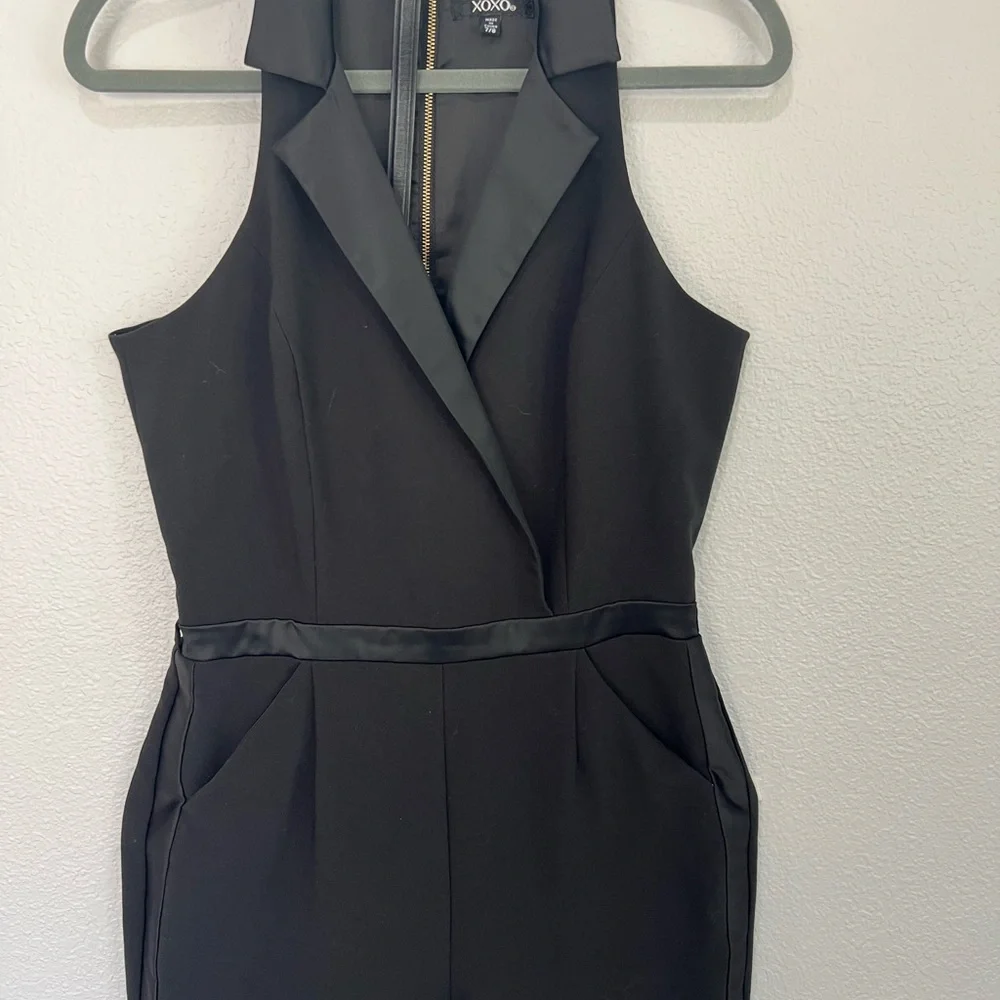 XOXO Black Tuxedo Jumpsuit Satin Lapel Sleeveless Evening Chic - Picture 15 of 17